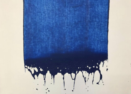 《青の余韻》紙に油彩 2013 縦54cm×横65cm 販売価格¥200,000(税込、国内配達料込み) / "Reverberation in Blue" Oil paint on Paper 2013 H=-inXW=-in Selling Price $1,330